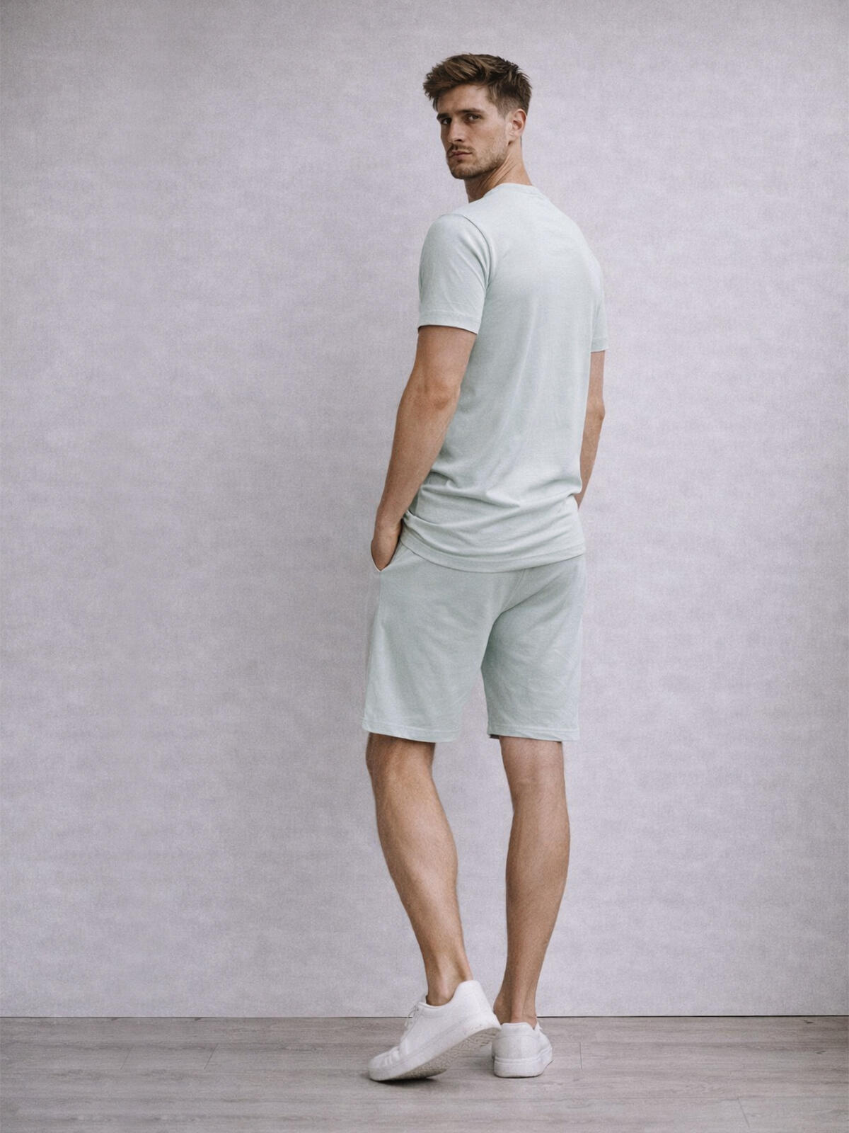 Bawełniane szorty z kieszeniami