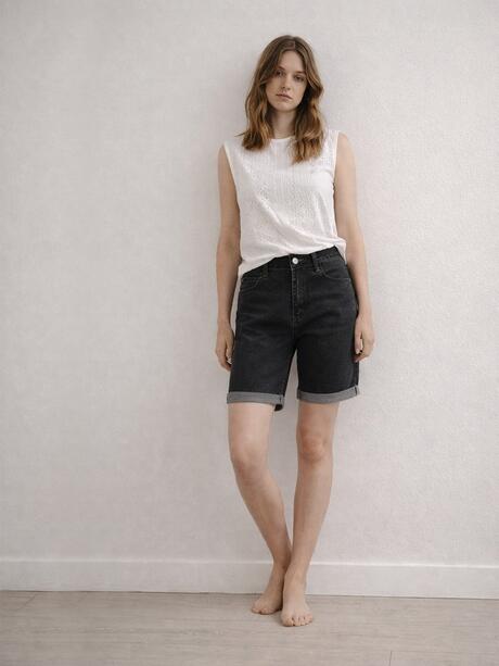 Szorty z wysokim stanem