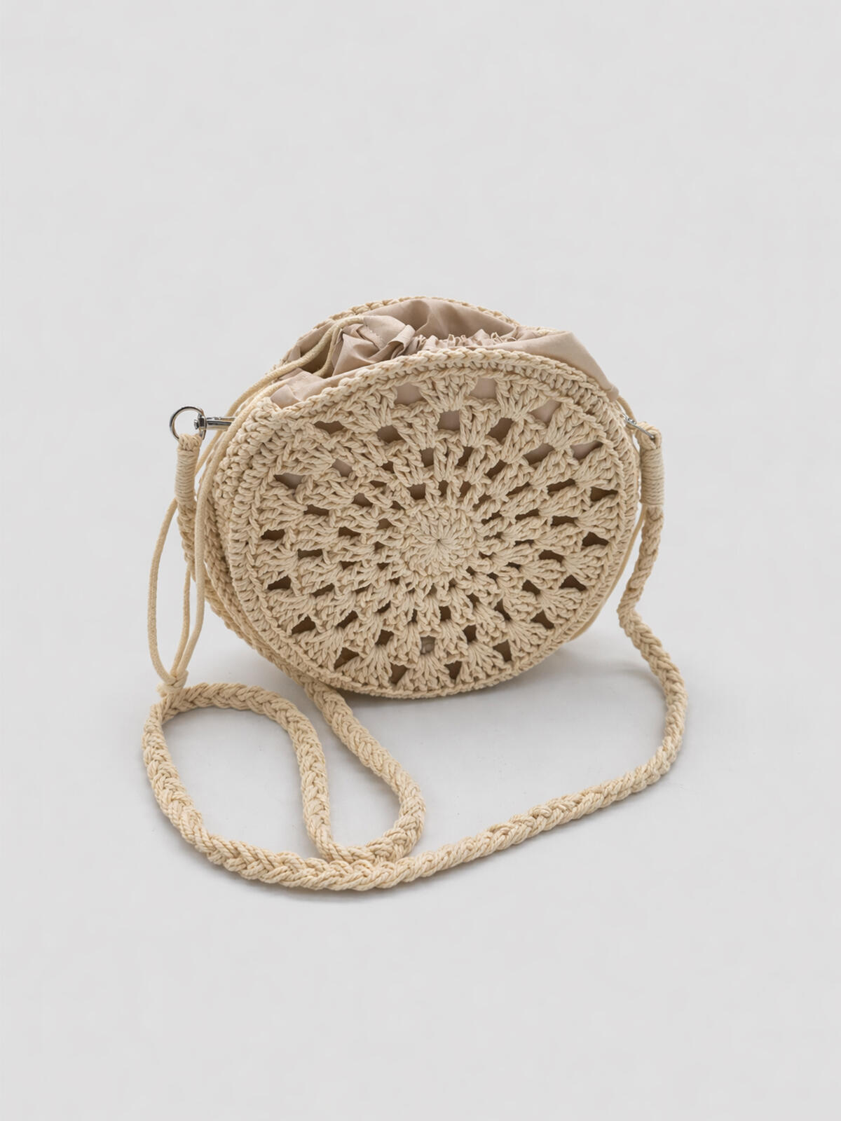 Torebka pleciona na pasku