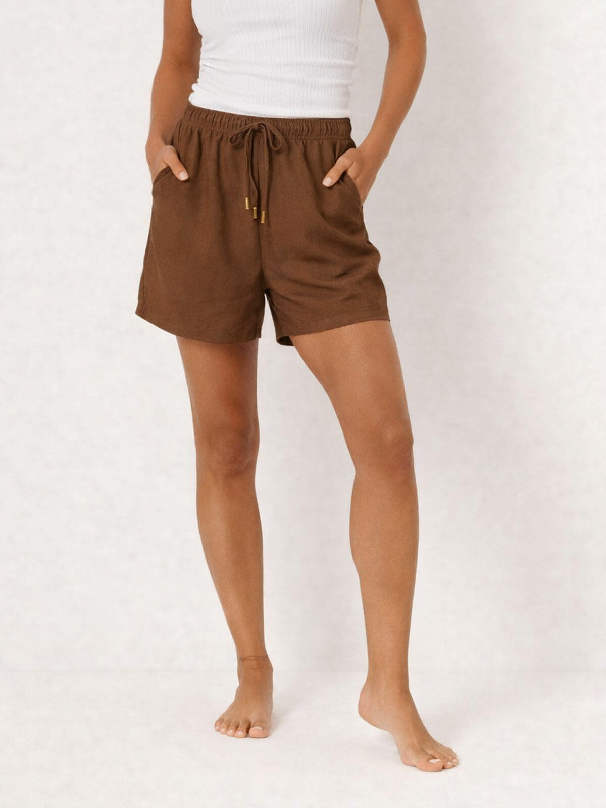 Wiskozowe szorty z kieszeniami