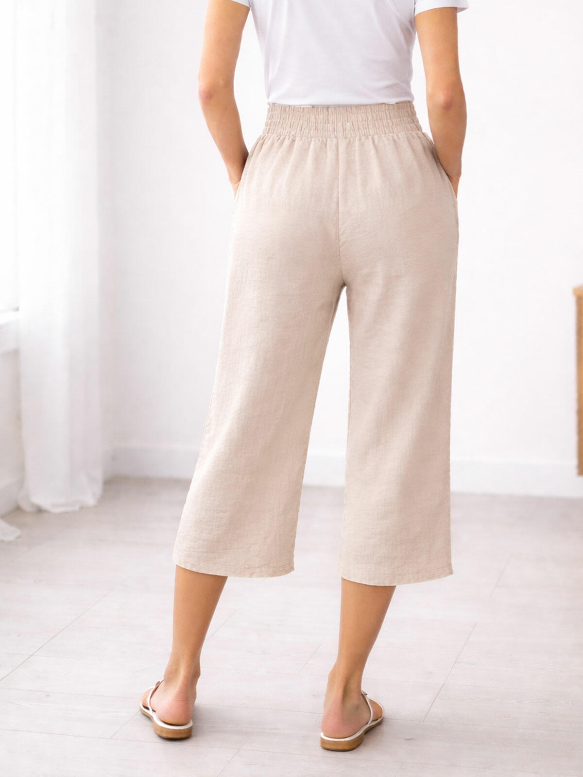 Wiskozowe szorty o długości 3/4