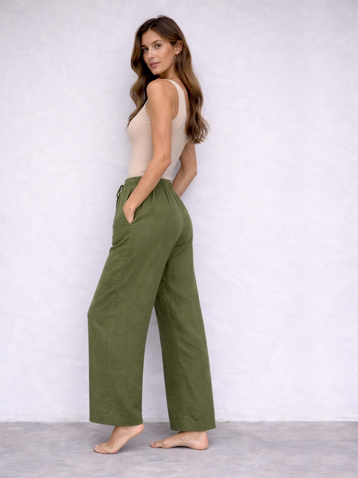 Luźne spodnie z kieszeniami