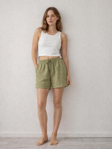 Szorty z domieszką lnu