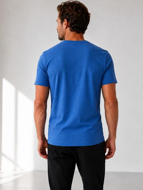 T-shirt bawełniany z kieszonką