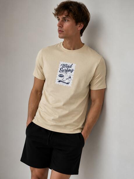 T-shirt bawełniany z nadrukiem