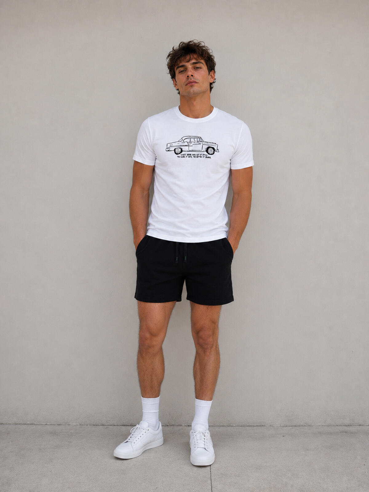Minimalistyczny T-shirt z grafiką