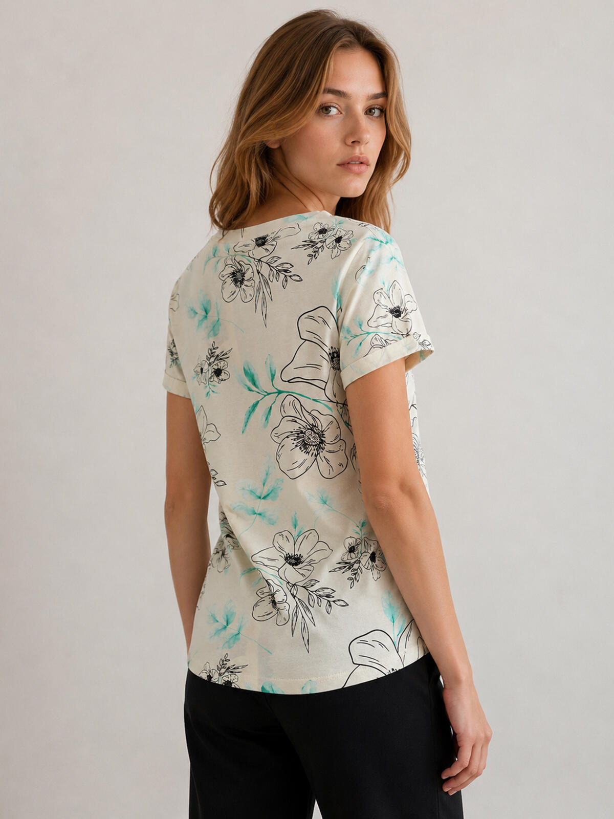 Bawełniany T-shirt w kwiaty