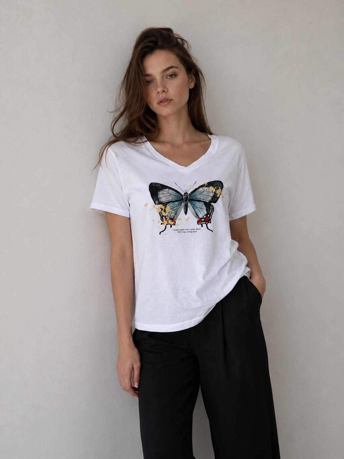 T-shirt bawełniany z motylem