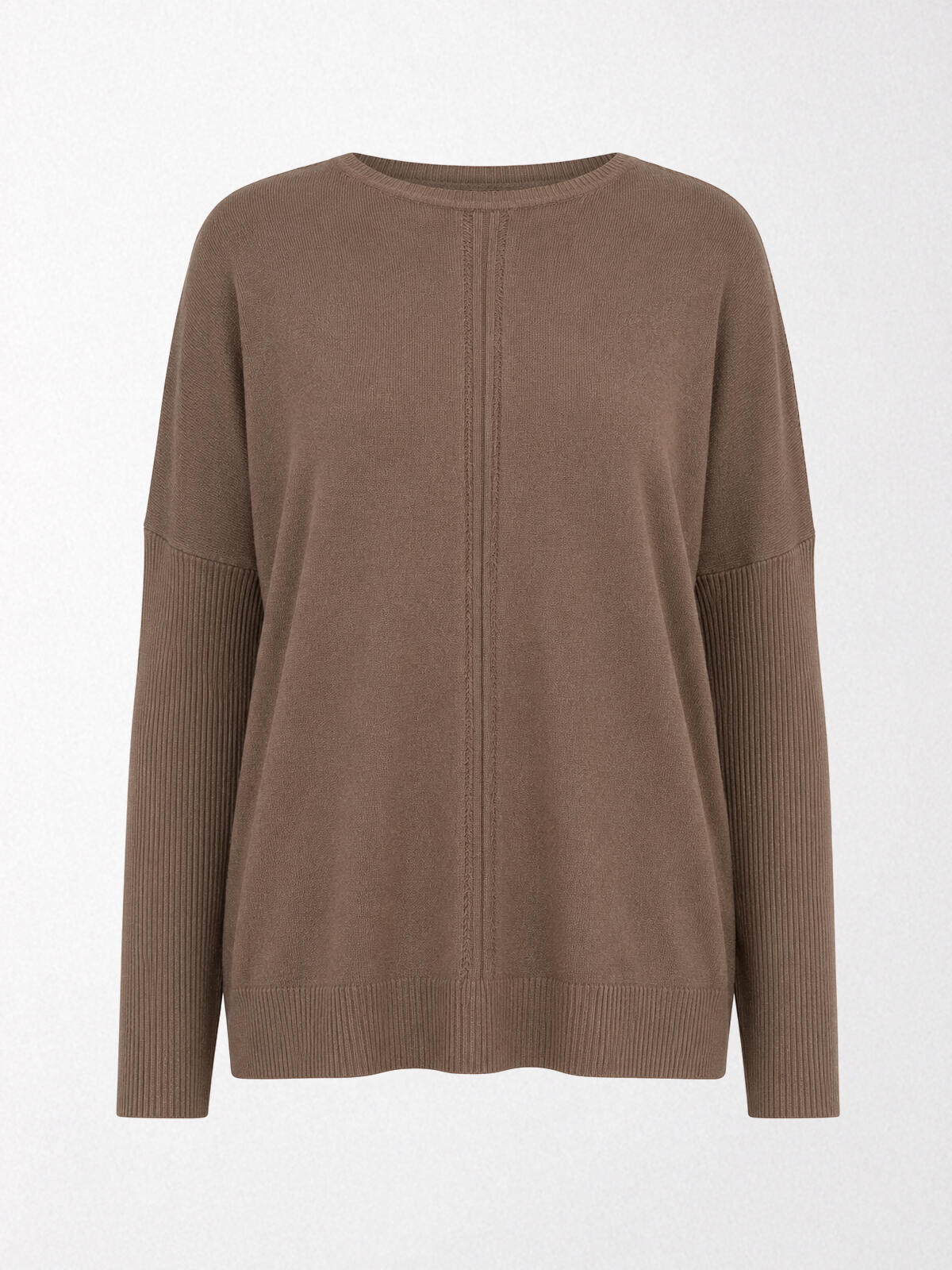Sweter z ozdobnym akcentem
