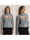 Sweter z ozdobnym dekoltem