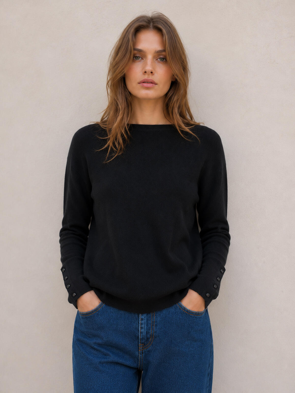 Sweter z ozdobnymi rękawami