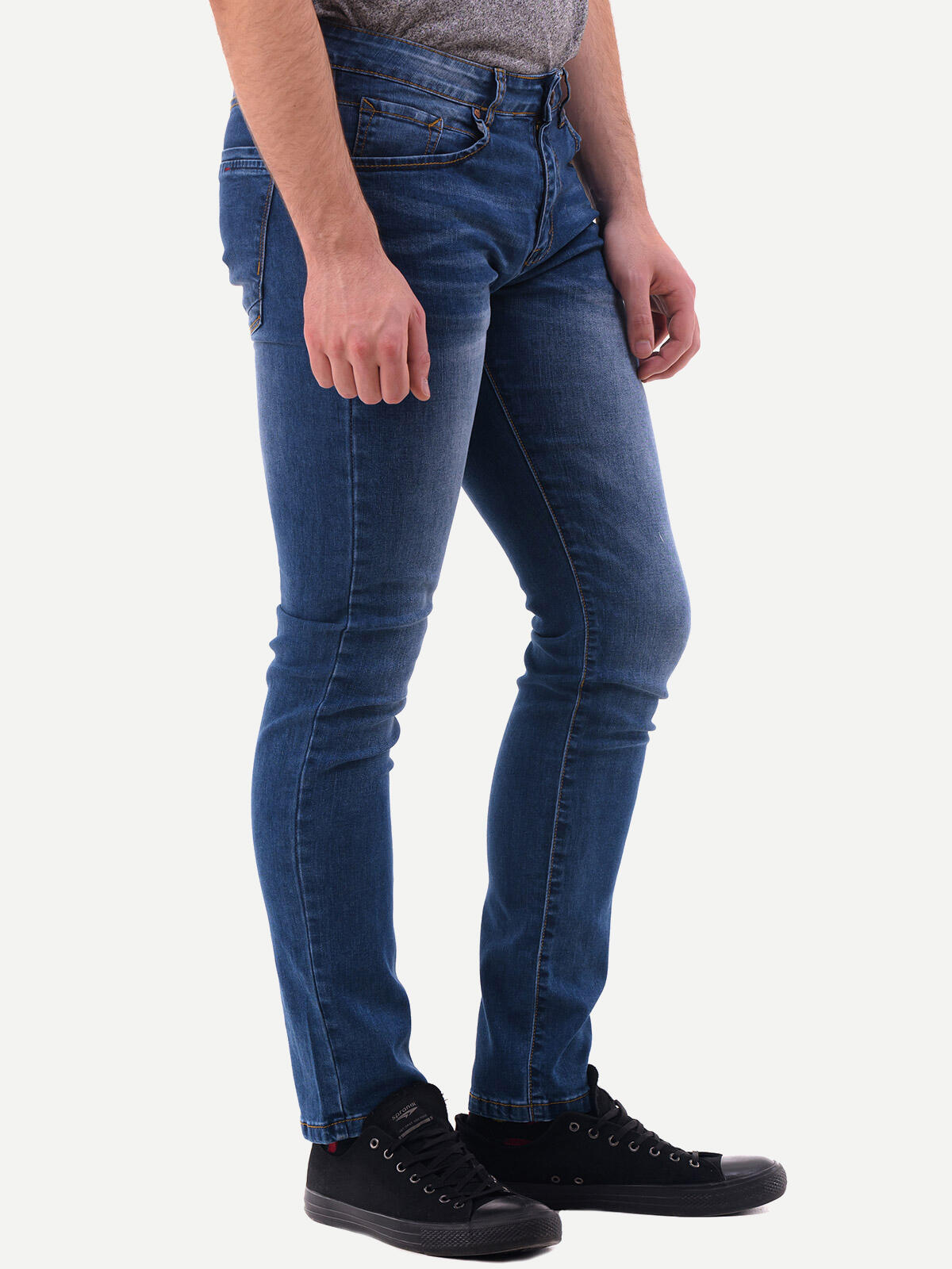 Jeansy z efektem wytarcia