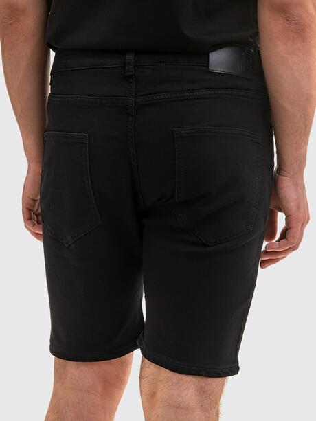 Jeansowe szorty męskie