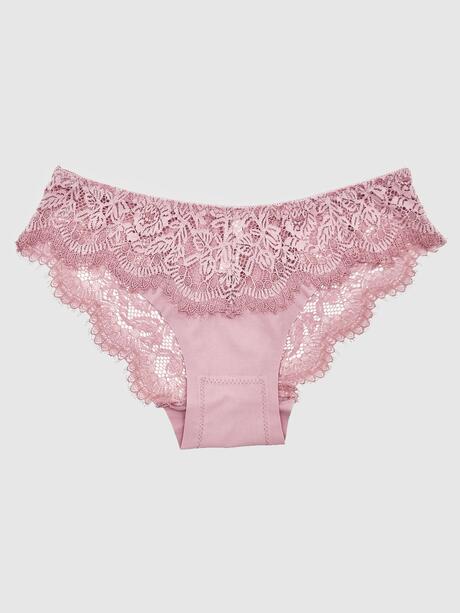 Majtki z koronkowym tyłem