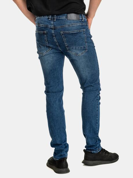 Jeansy z przetarciami