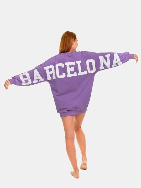 Długa bluza z napisem