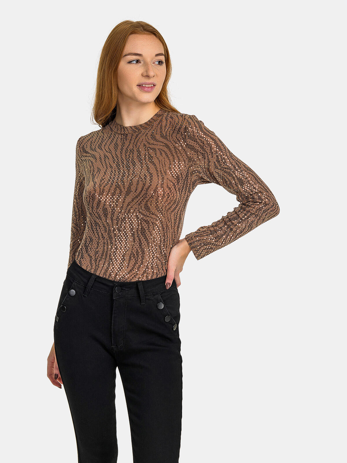 Body z błyszczącego materiału