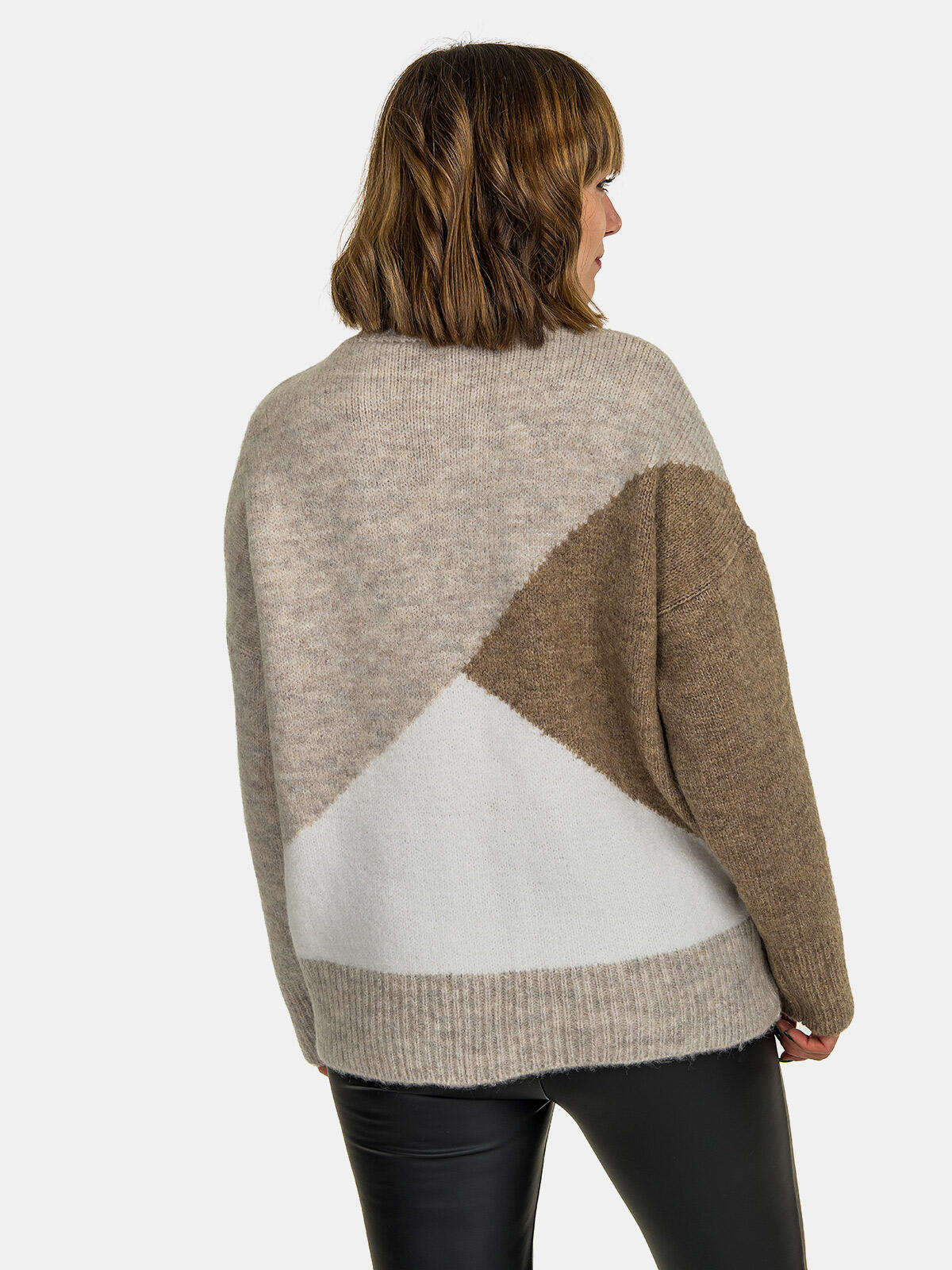 Sweter z wełną