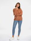 Sweter z ozdobnymi plecami