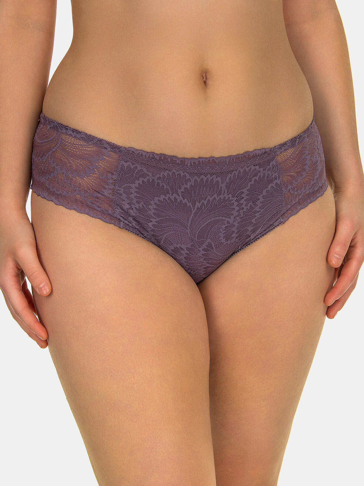 Koronkowe majtki typu figi