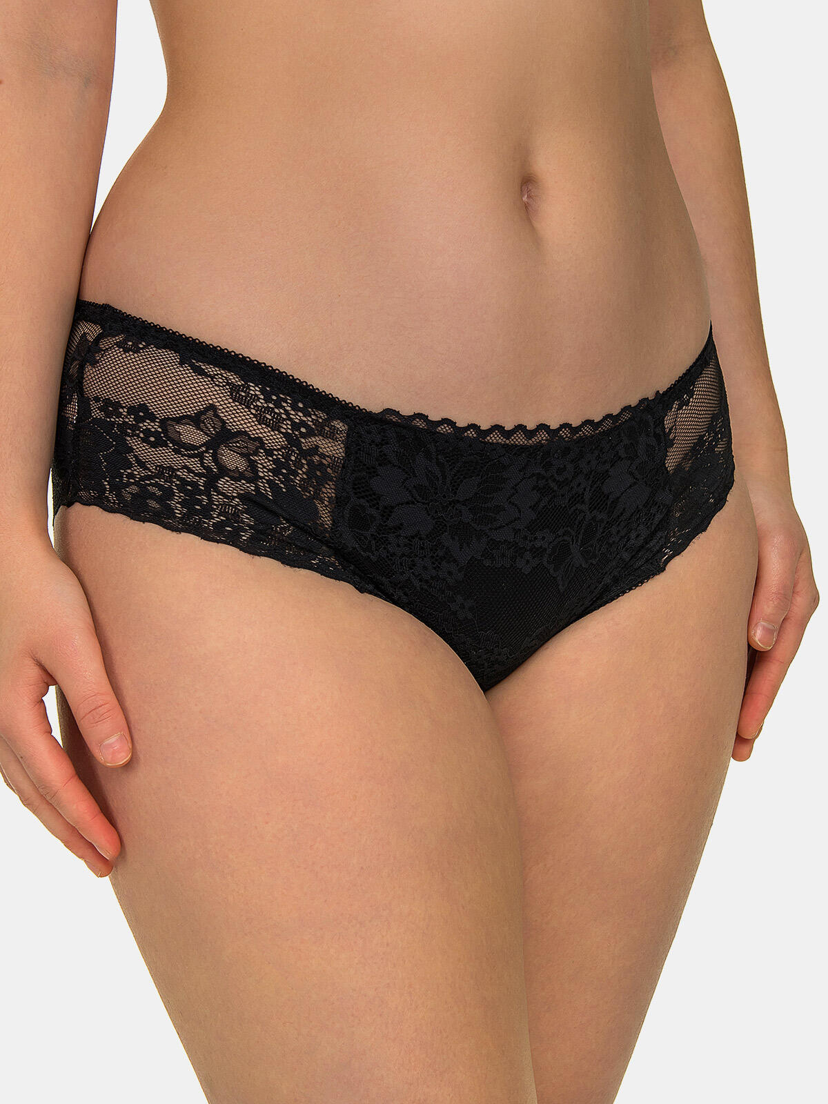 Majtki bawełniane z koronką