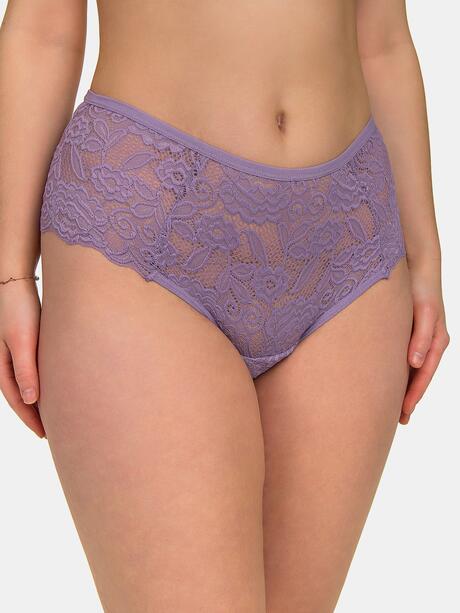 Stringi z ozdobnymi paskami