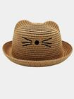 Słomkowy kapelusz w kształcie kotka