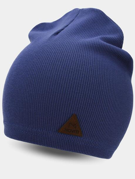 Czapka prążkowana z naszywką