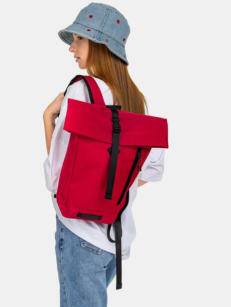 Plecak z zatrzaskami