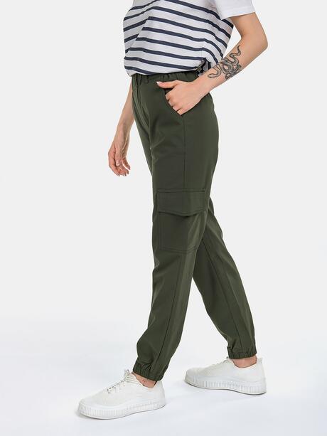 Spodnie typu bojówki