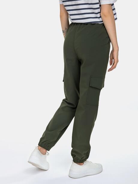 Spodnie typu bojówki