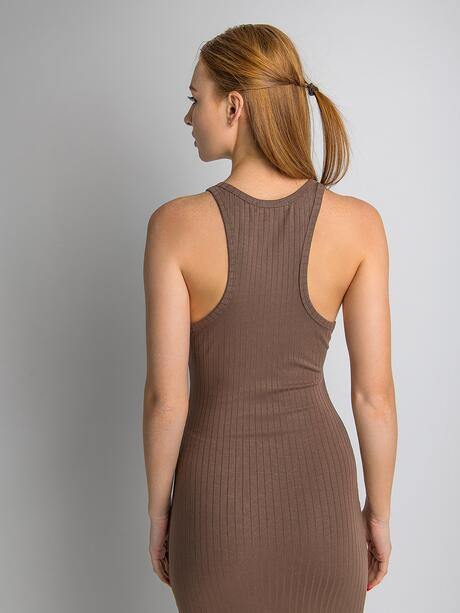 Dopasowana sukienka prążkowana