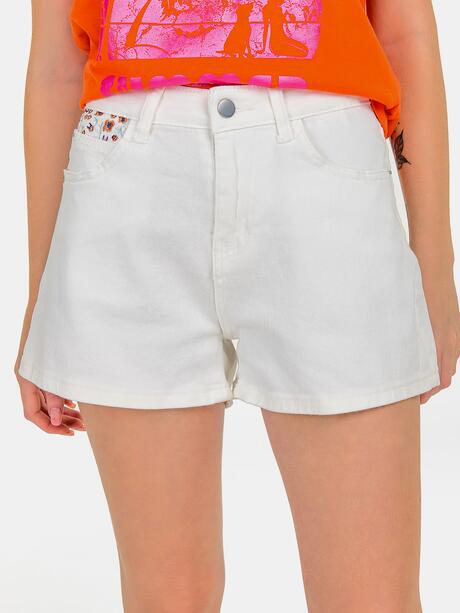 Szorty jeansowe z haftem