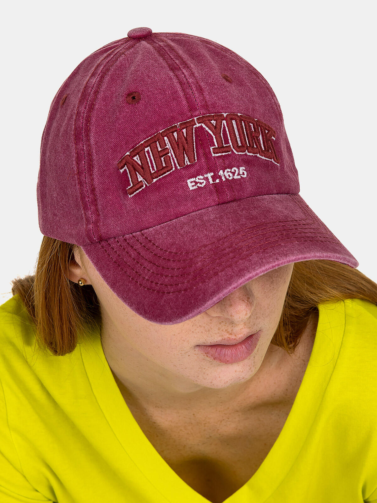 Bawełniana czapka z daszkiem i haftem