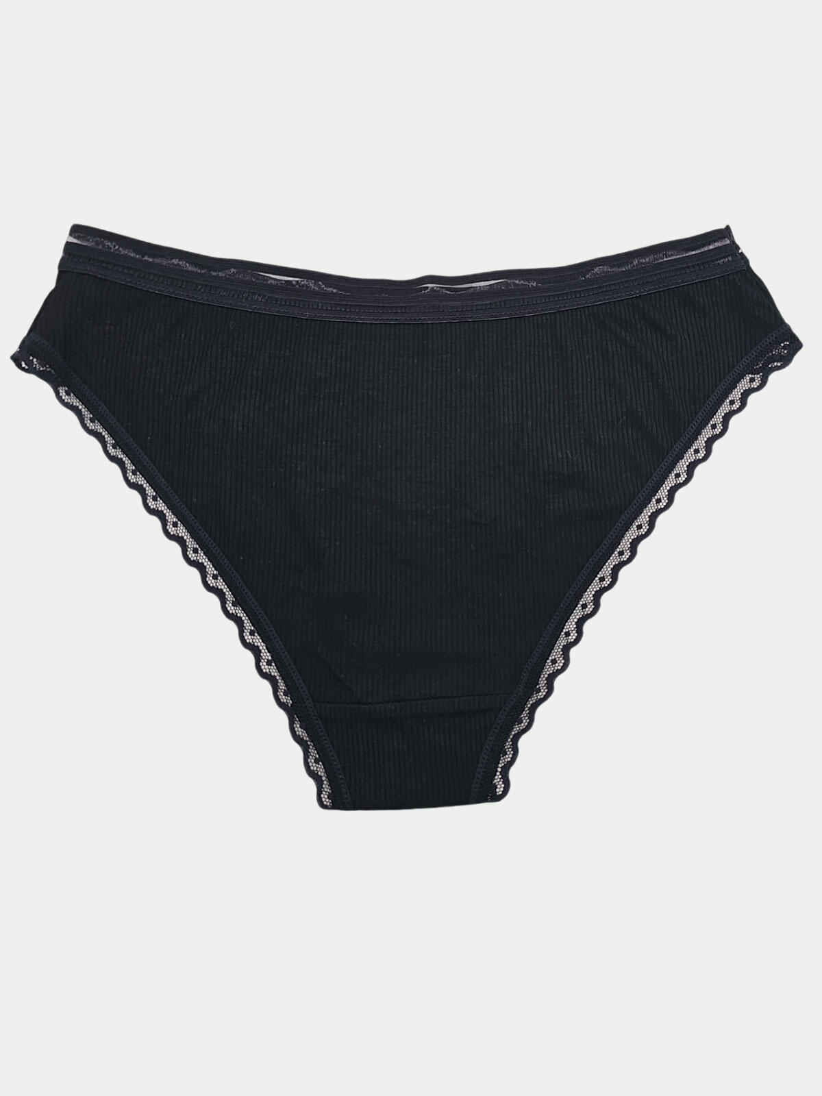 Majtki bawełniane wykończone koronką