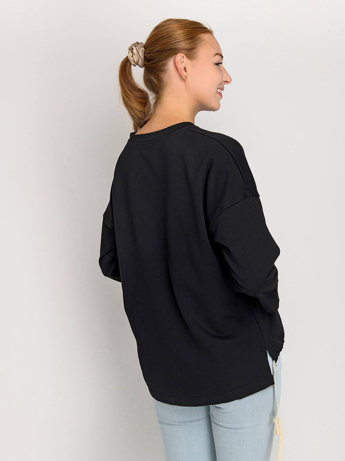 Bluzka oversize z haftem