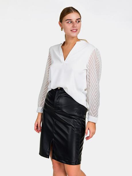 Bluzka z ozdobnymi rękawami