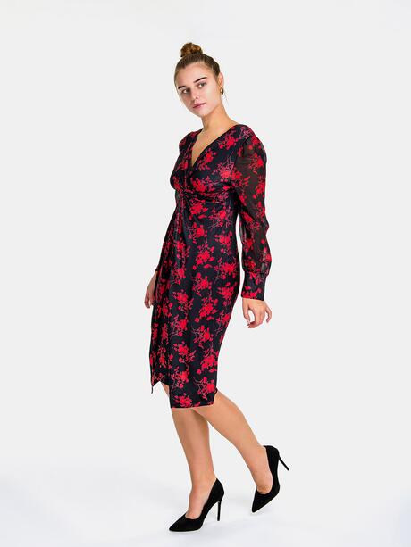 Kopertowa sukienka w kwiaty