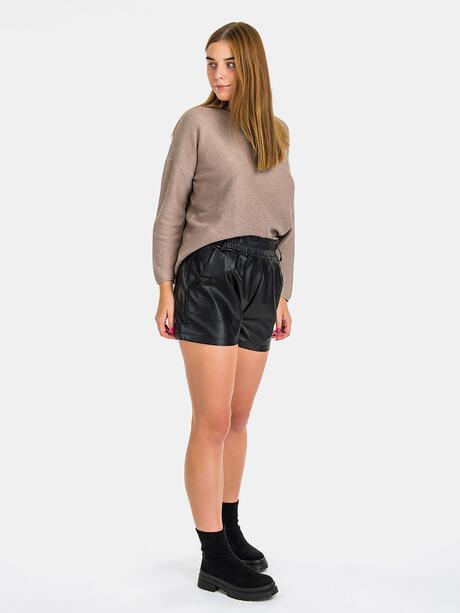 Szorty z imitacji skóry