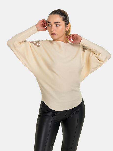 Sweter z ozdobnymi rękawami