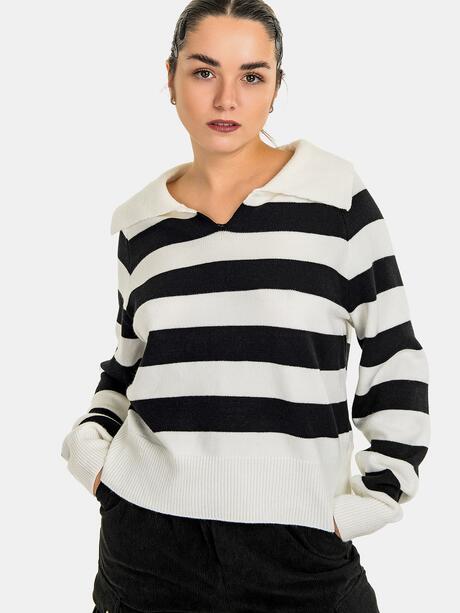 Sweter z kołnierzem