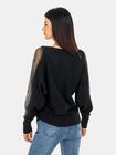 Sweter z cekinową aplikacją