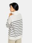 Sweter w paski
