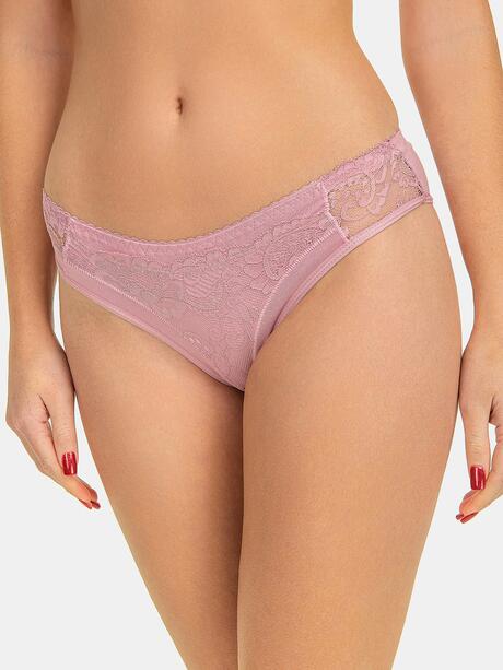 Majtki klasyczne z koronką