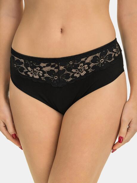 Majtki z koronką