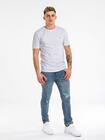 Gładki t-shirt z haftem