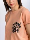 T-shirt z nadrukiem serc