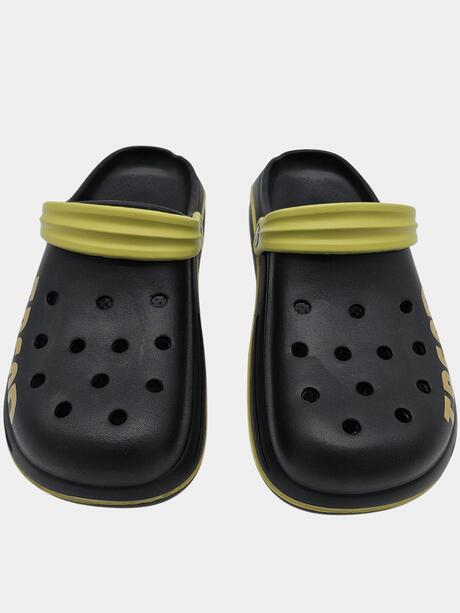 Lekkie klapki z napisem