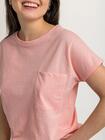 Luźny t-shirt z kieszonką