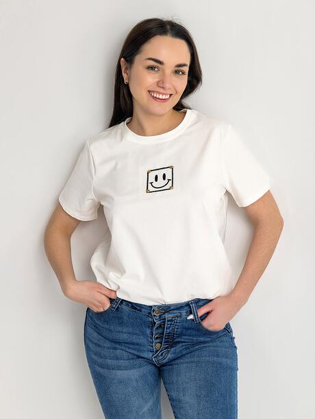 Klasyczny t-shirt z aplikacją